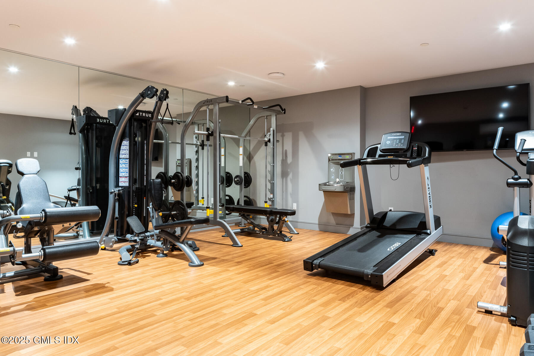 125 Field Point Road, Unit PH A6 Greenwich, CT 06830 - Photo 18 of 22 a view of a room with gym equipment