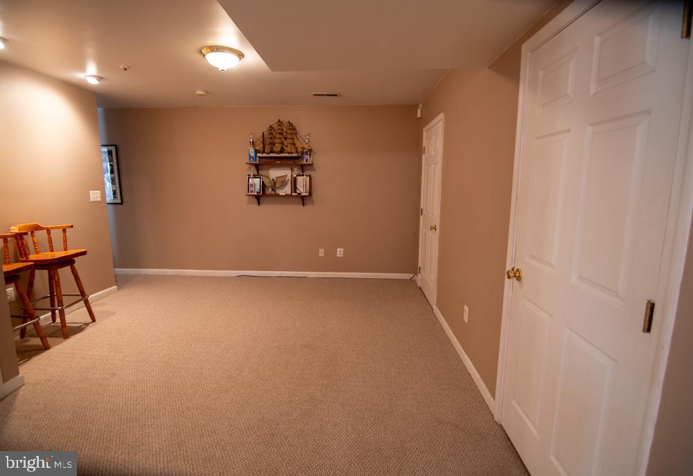 15900 Bald Eagle School Road Brandywine, MD 20613 - Photo 23 of 33 a view of a hallway with a elevator