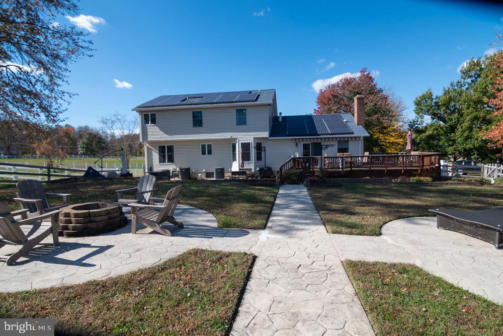 15900 Bald Eagle School Road Brandywine, MD 20613 - Photo 10 of 33 a view of a swimming pool with a patio