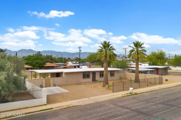 $267,000 | 4461 East 32nd Street, Tucson, AZ 85711
