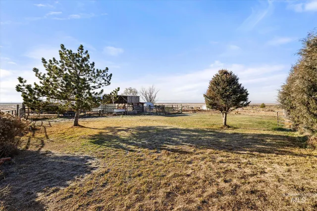 $399,500 | 19095 South Pleasant Valley Road, Kuna, ID 83634