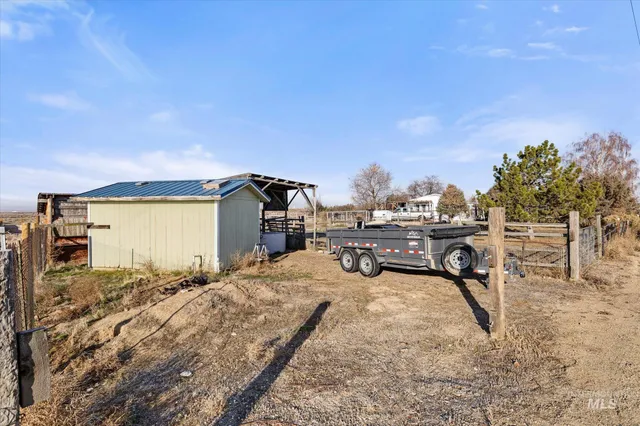 $399,500 | 19095 South Pleasant Valley Road, Kuna, ID 83634