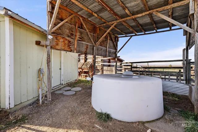 $399,500 | 19095 South Pleasant Valley Road, Kuna, ID 83634