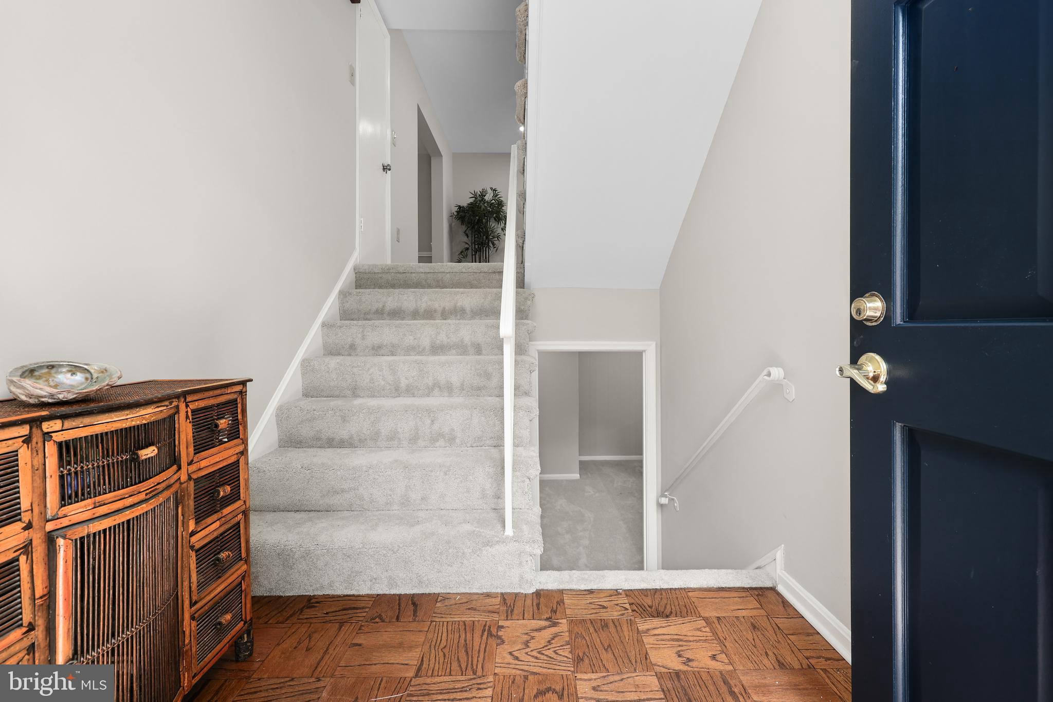 8070 Sleepy View Lane Springfield, VA 22153 - Photo 2 of 35 Foyer