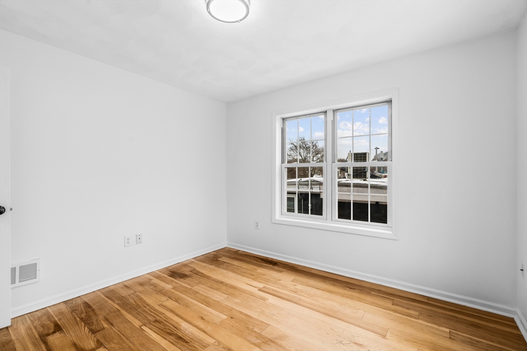 5 Valentine Street, Unit 1 Boston, MA 02119 - Photo 17 of 33