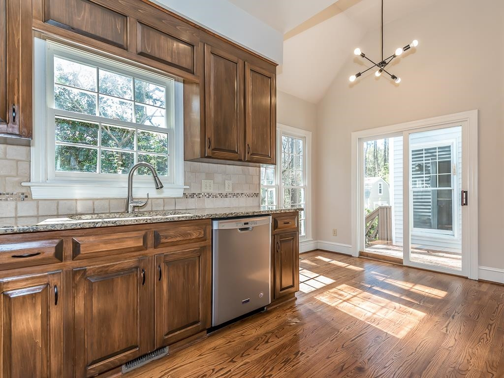 2001 Treverton Place Raleigh, NC 27609 - Photo 10 of 31 Photo 10