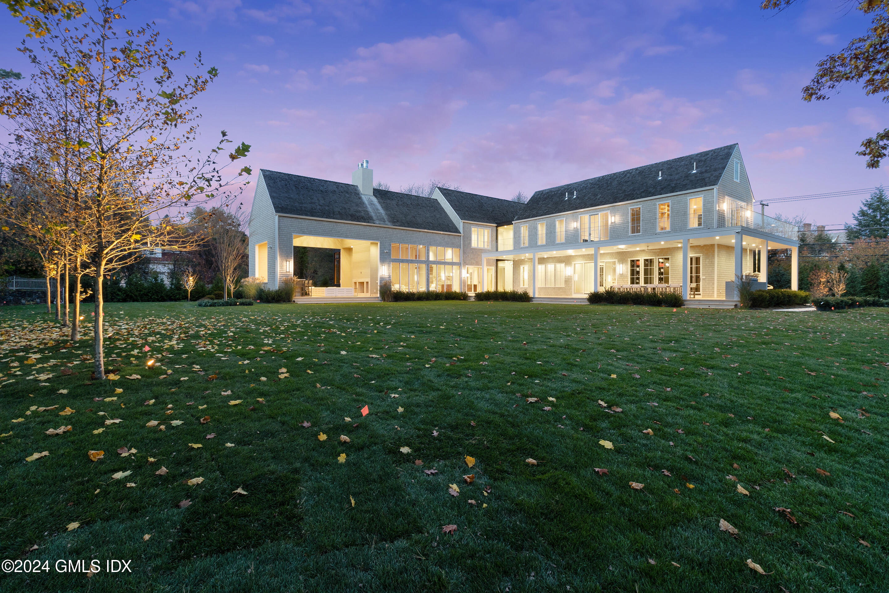 351 North Street Greenwich, CT 06830 - Photo 5 of 7 5