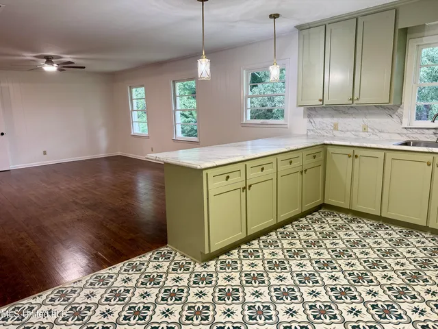 $204,000 | 204 Hurricane Road, Natchez, MS 39120