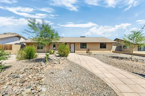 $549,900 | 12833 North 22nd Street, Phoenix, AZ 85022