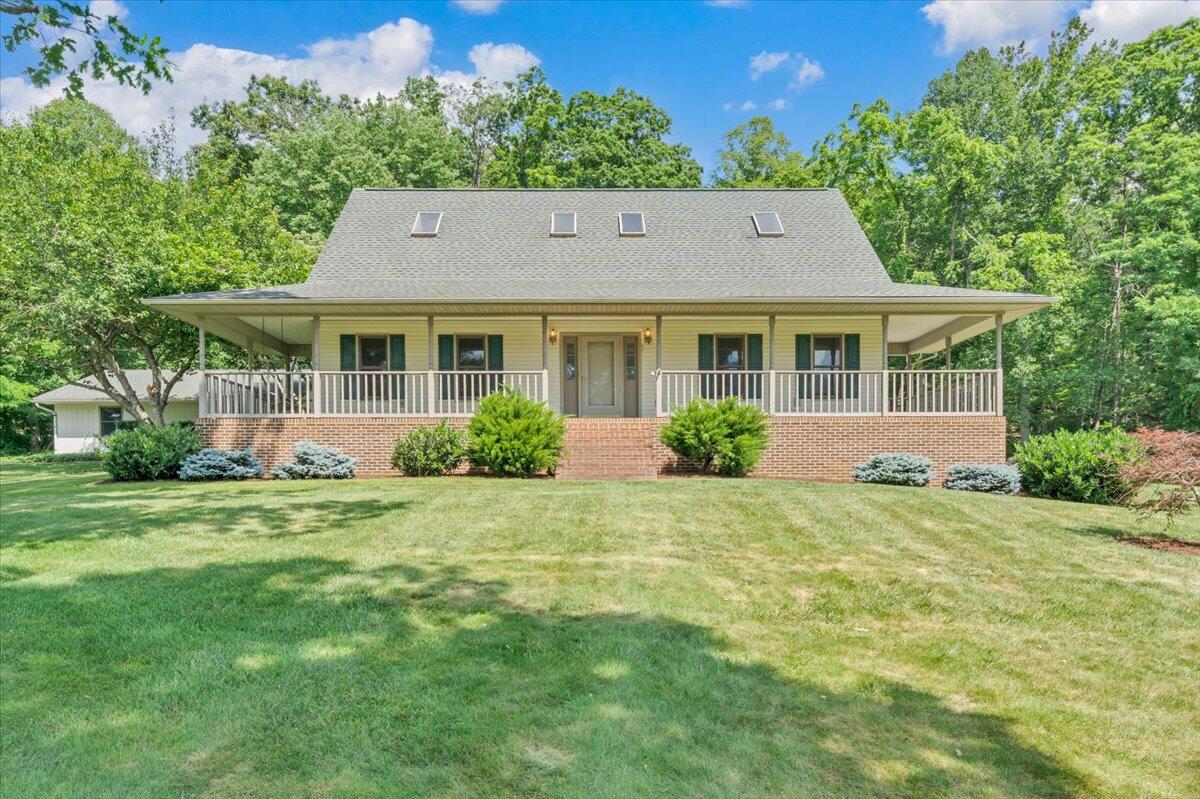 5145 Bradshaw Road Salem, VA 24153 - Photo 1 of 93 01-MIB02031-R5