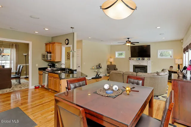 $649,600 | 24 Dean Thomas Way, Queensbury, NY 12804