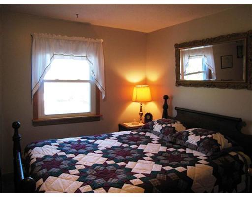 19 Hunter Road Freeport, ME 04032 - Photo 13 of 24 Bedroom.