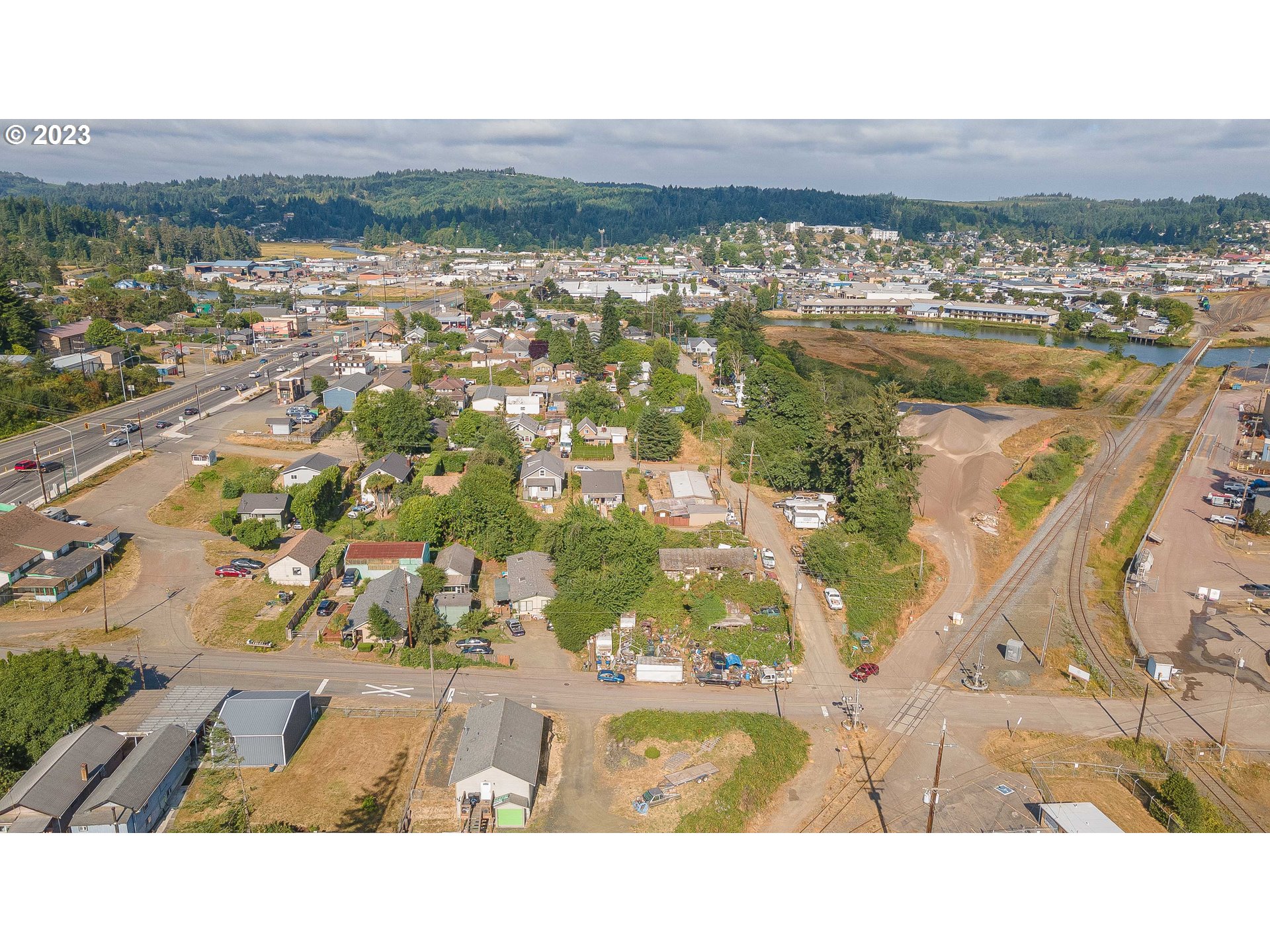 63764 Mullen Road Coos Bay, OR 97420 - Photo 12 of 16 Gallery Image 12