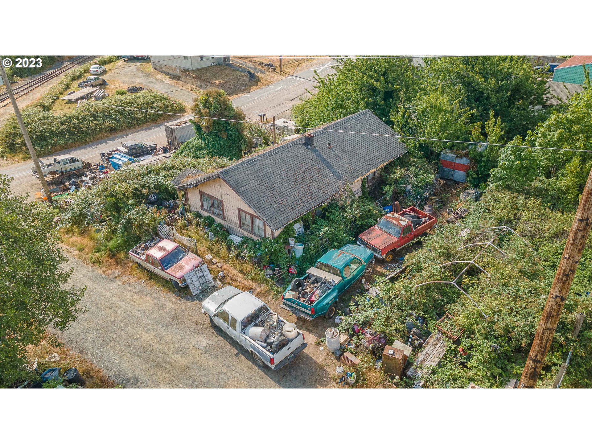 63764 Mullen Road Coos Bay, OR 97420 - Photo 3 of 16 Gallery Image 3