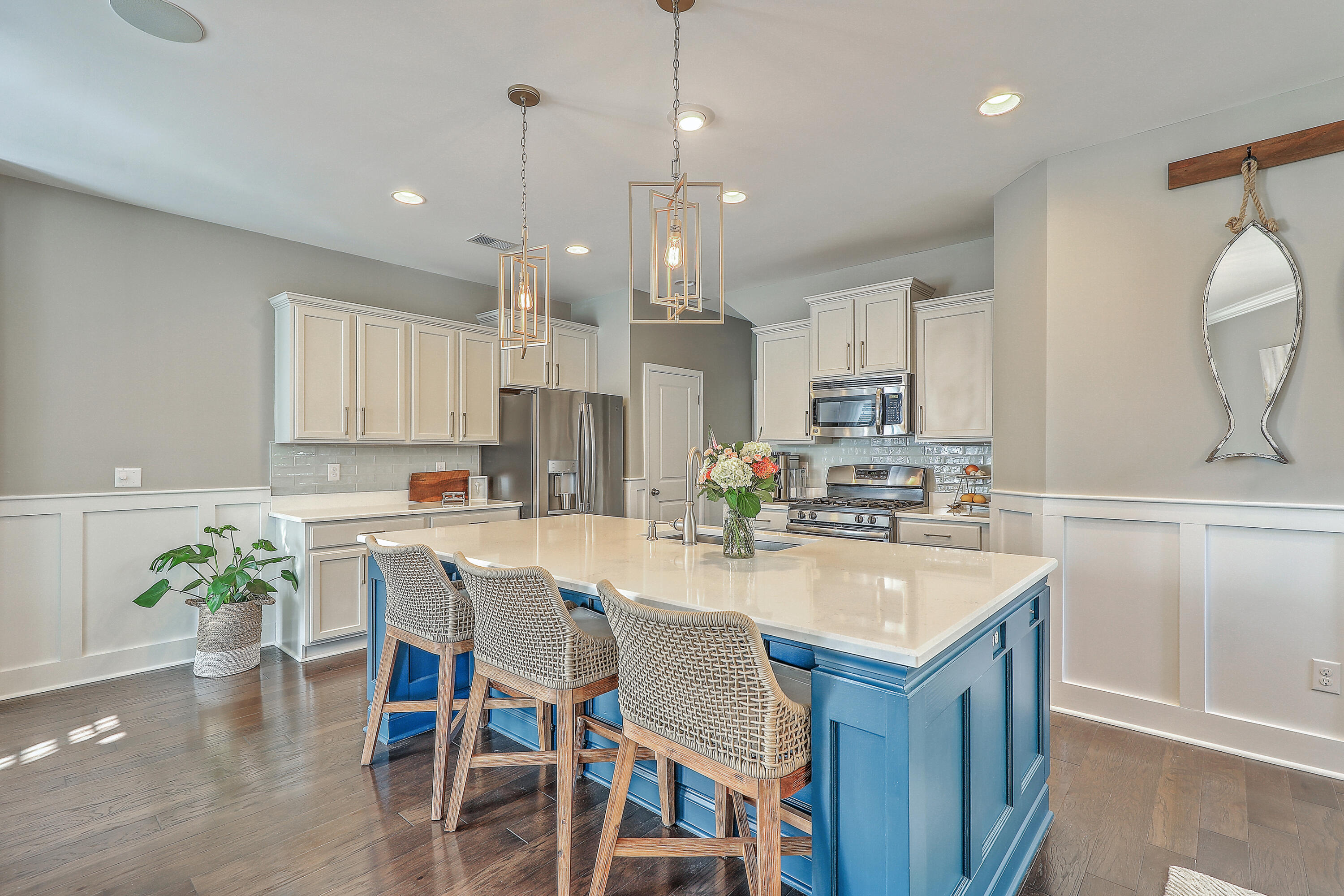 1453 Red Tide Road Mount Pleasant, SC 29466 - Photo 8 of 47 Kitchen