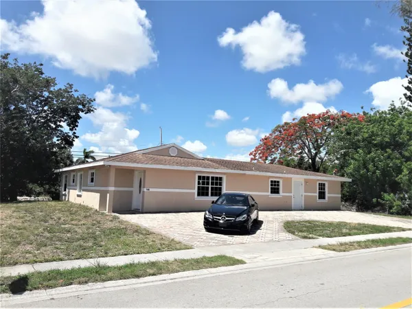 $3,995 | 3406 Oswego Avenue, West Palm Beach, FL 33409