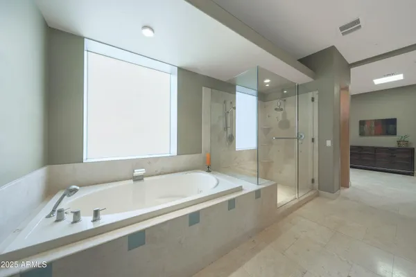 $1,490,000 | 2718 East Campo Bello Drive, Phoenix, AZ 85032