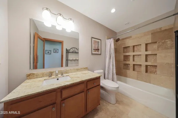 $1,490,000 | 2718 East Campo Bello Drive, Phoenix, AZ 85032