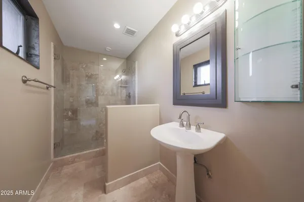 $1,490,000 | 2718 East Campo Bello Drive, Phoenix, AZ 85032