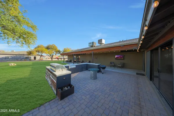$1,490,000 | 2718 East Campo Bello Drive, Phoenix, AZ 85032