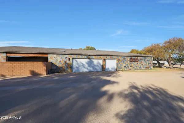 $1,490,000 | 2718 East Campo Bello Drive, Phoenix, AZ 85032