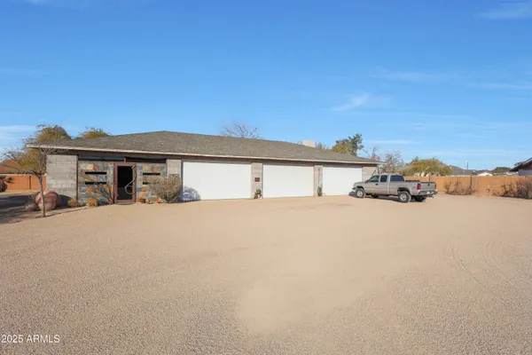 $1,490,000 | 2718 East Campo Bello Drive, Phoenix, AZ 85032