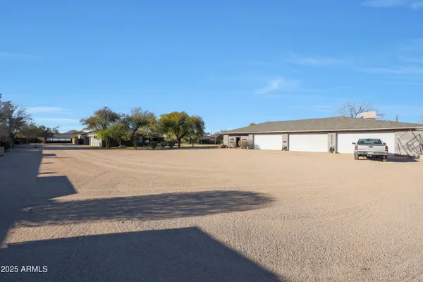 $1,490,000 | 2718 East Campo Bello Drive, Phoenix, AZ 85032