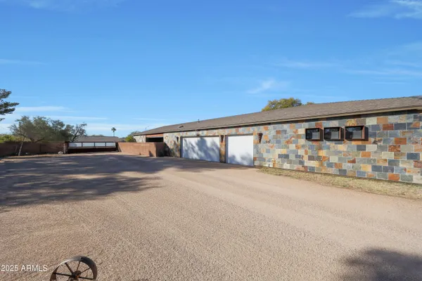 $1,490,000 | 2718 East Campo Bello Drive, Phoenix, AZ 85032