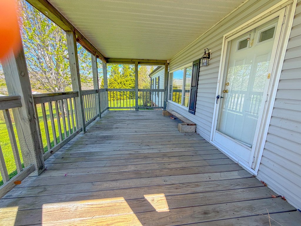 7382 Flat Ridge Road Troutdale, VA 24378 - Photo 19 of 35 Gallery Image 19