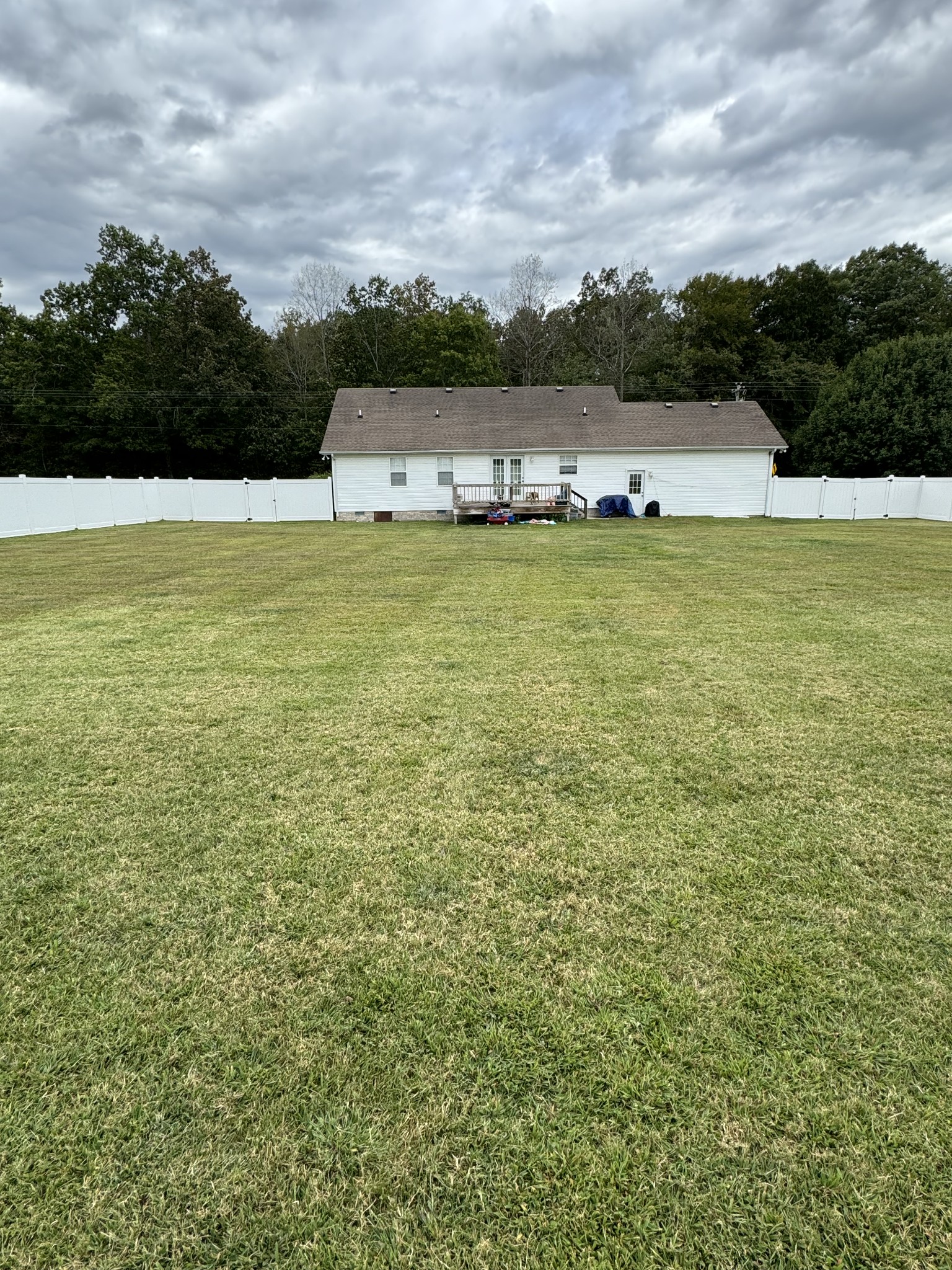 1724 Parker Road Manchester, TN 37355 - Photo 3 of 29 a view of a lake