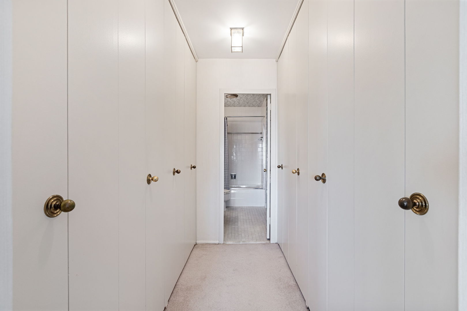 3150 North Lake Shore Drive, Unit 30C Chicago, IL 60657 - Photo 16 of 41 a view of a hallway