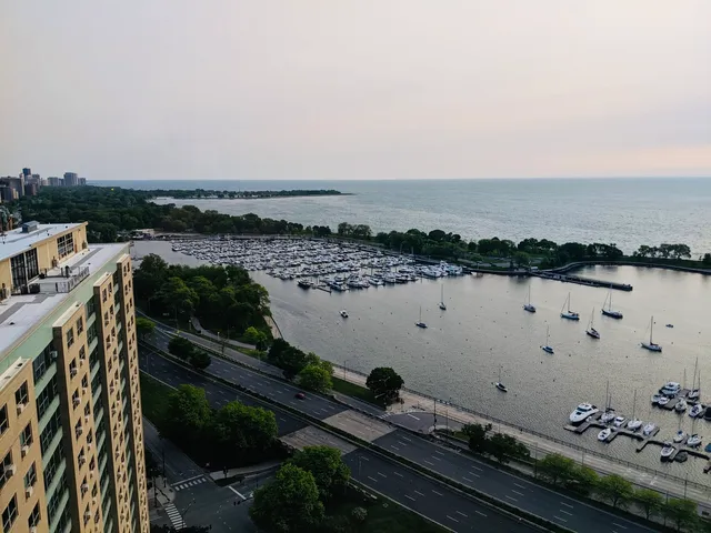 $430,000 | 3150 North Lake Shore Drive, Unit 30C, Chicago, IL 60657