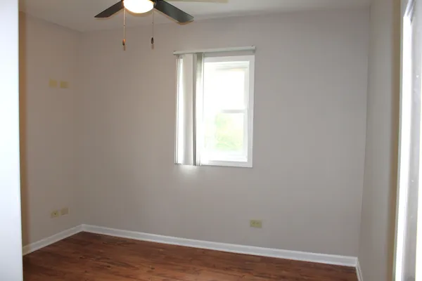 $2,300 | 480 North 3rd Avenue, Coal City, IL 60416