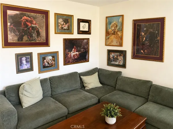 $3,560 | 611 West Walnut Avenue, Orange, CA 92868