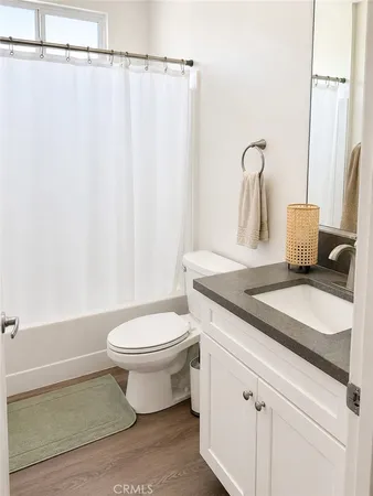 $3,560 | 611 West Walnut Avenue, Orange, CA 92868