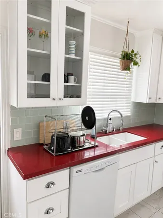 $3,560 | 611 West Walnut Avenue, Orange, CA 92868