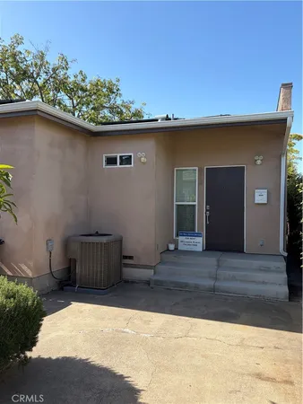 $3,560 | 611 West Walnut Avenue, Orange, CA 92868