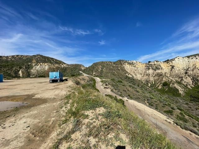 Hasley Canyon Road Castaic, CA 91384 - Photo 23 of 34 a view of mountain view with mountains