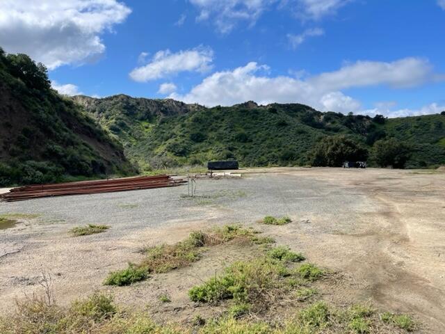 Hasley Canyon Road Castaic, CA 91384 - Photo 27 of 34 a view of outdoor space with mountain view