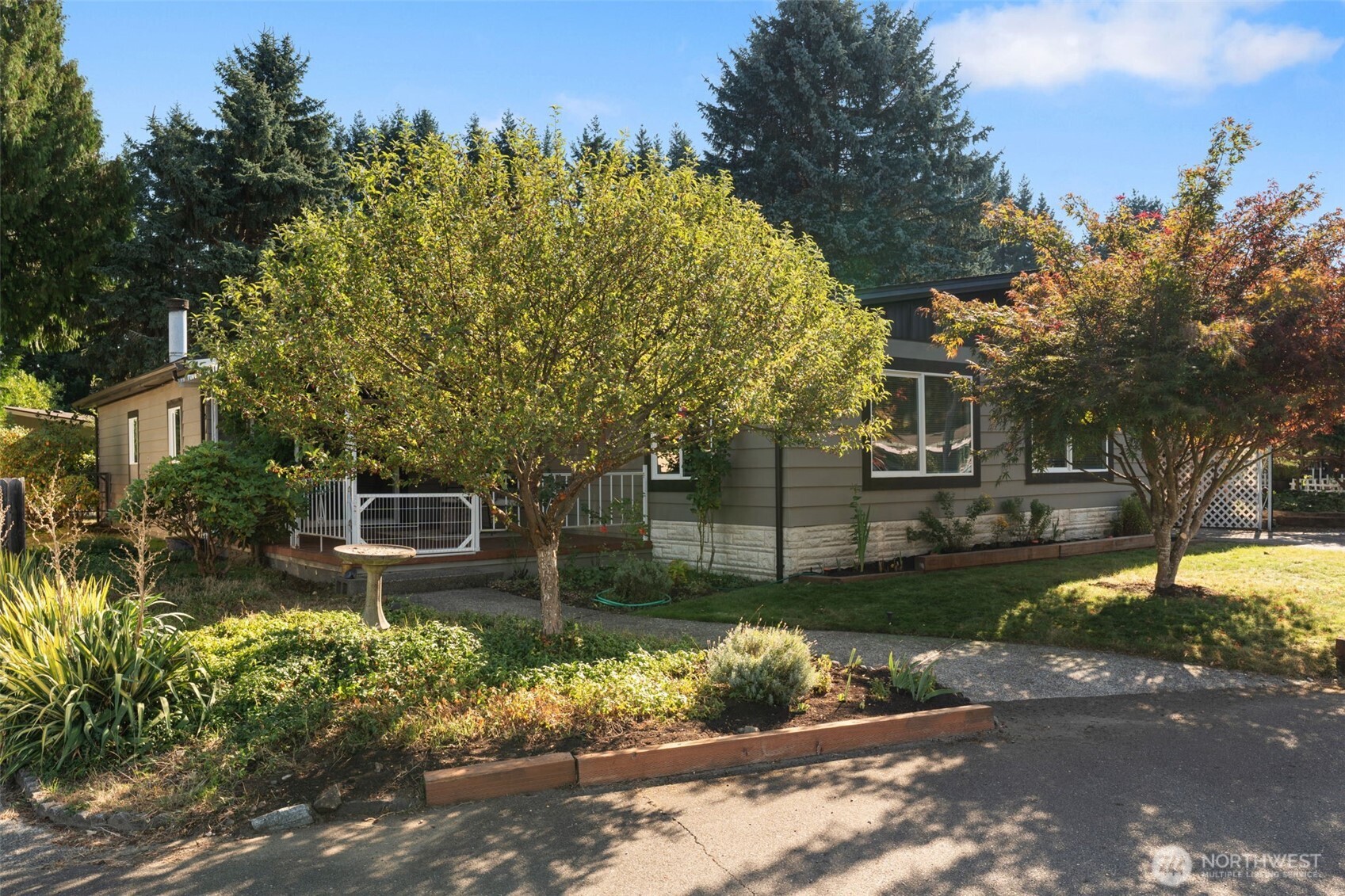 5516 Chelan Lane Southeast Lacey, WA 98503 - Photo 3 of 40