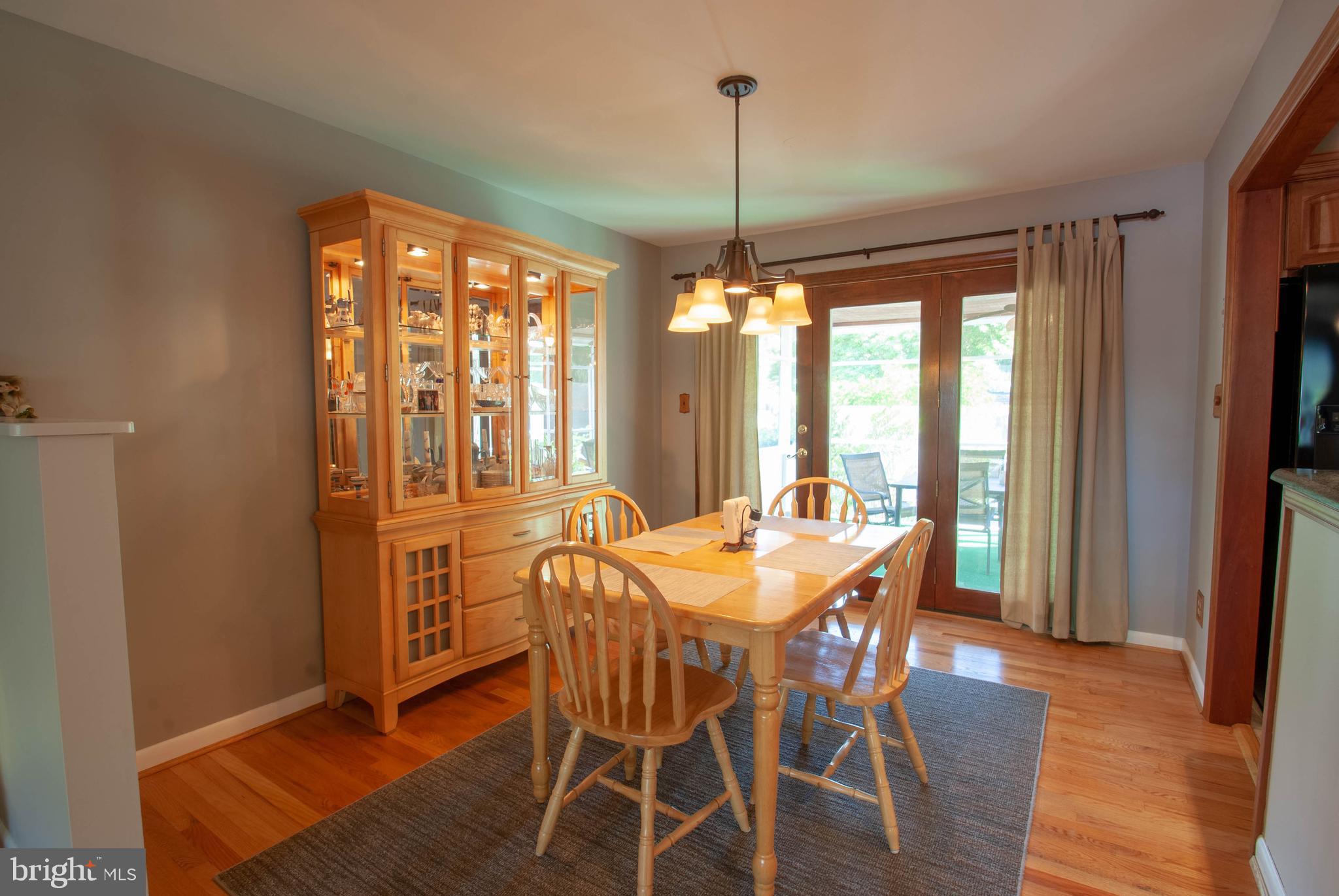 1491 Wakefield Road Edgewater, MD 21037 - Photo 12 of 37 Dining Area
