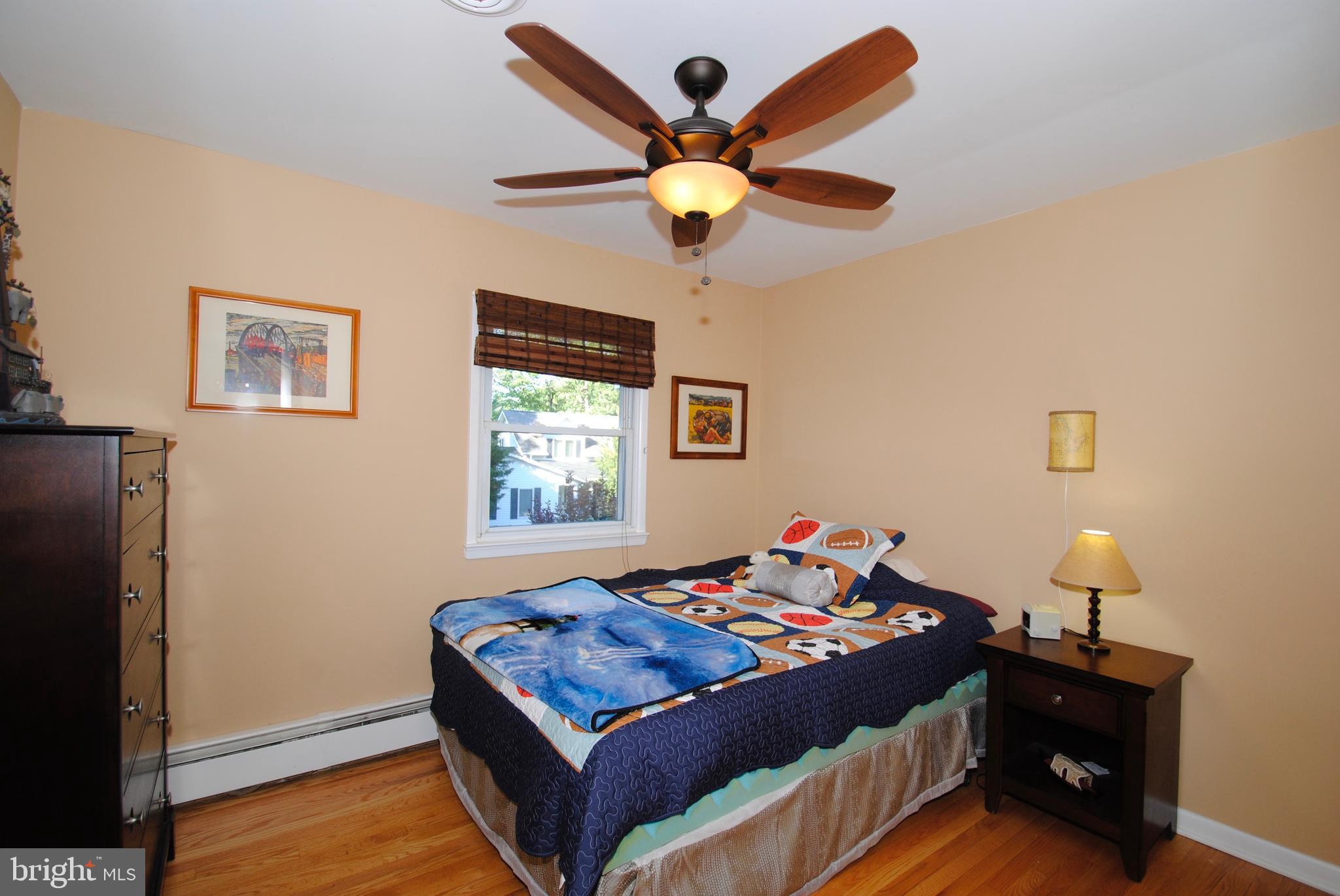 1491 Wakefield Road Edgewater, MD 21037 - Photo 18 of 37 Bedroom 3