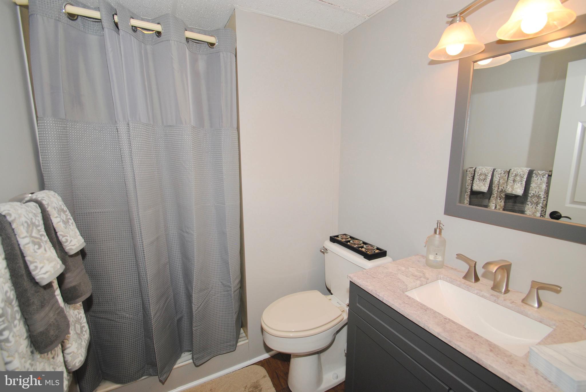 1491 Wakefield Road Edgewater, MD 21037 - Photo 24 of 37 New, Updated Full Second Bath