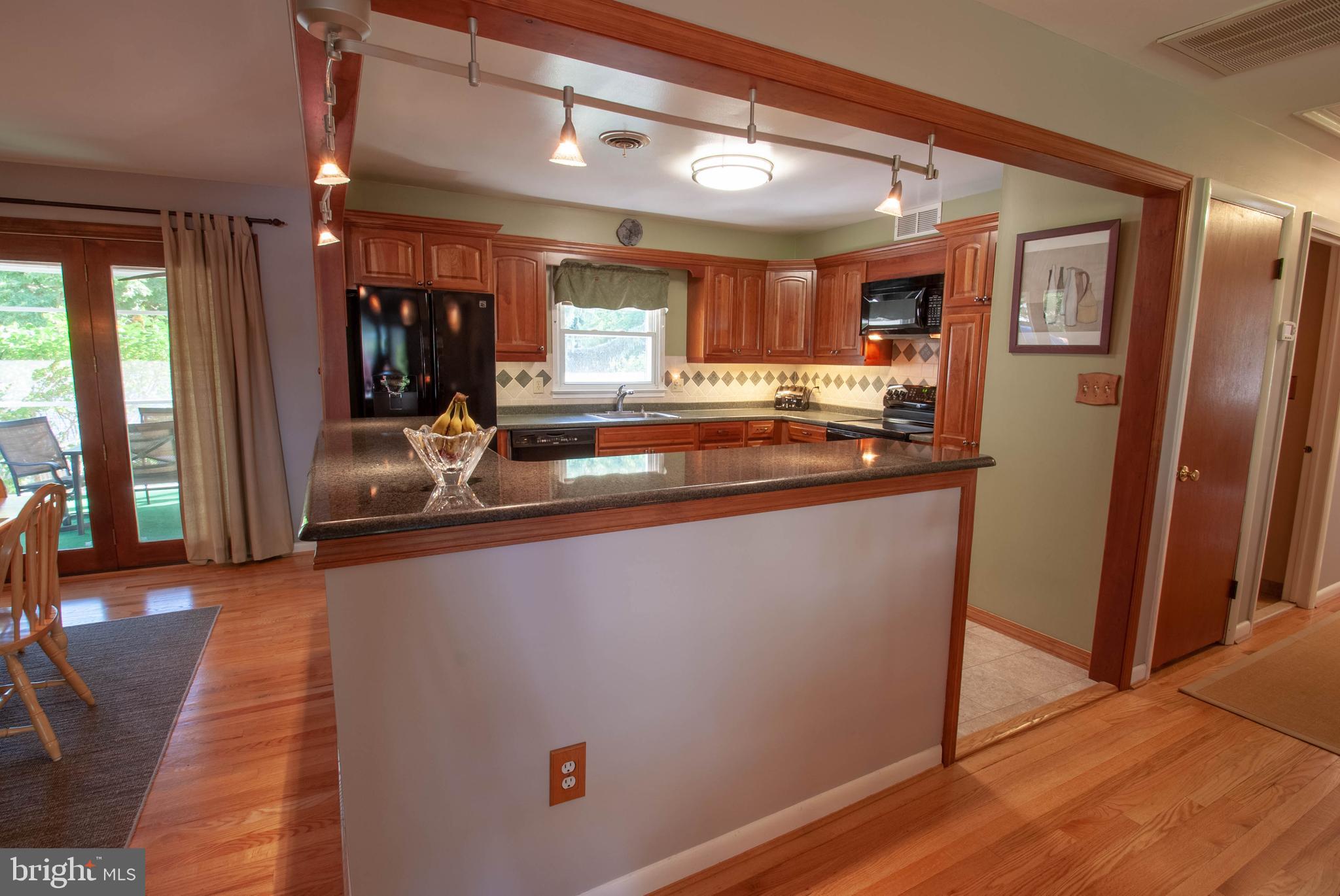 1491 Wakefield Road Edgewater, MD 21037 - Photo 10 of 37 Open Concept Kitchen