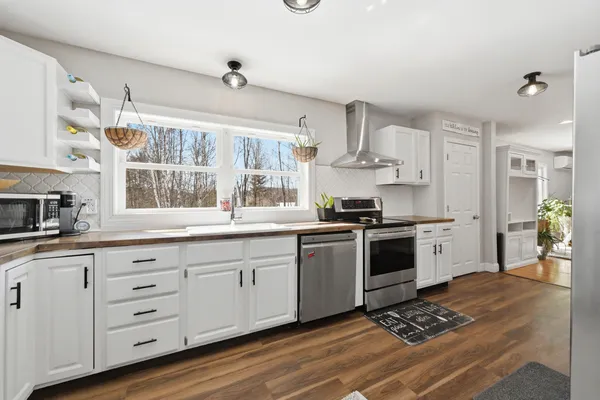 $299,000 | 102 Harlow Hill Road, Mexico, ME 04257