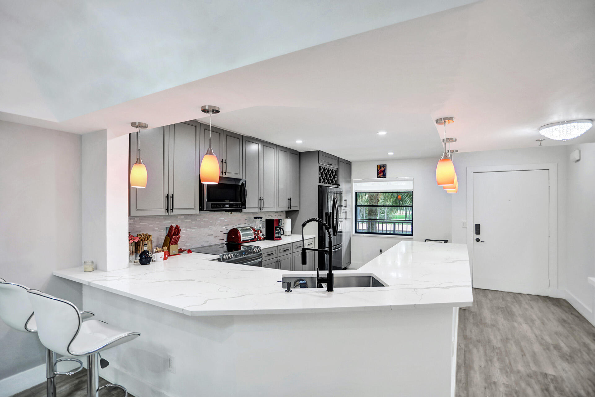 9170 Southwest 14th Street, Unit 4208 Boca Raton, FL 33428 - Photo 3 of 37 Kitchen 4