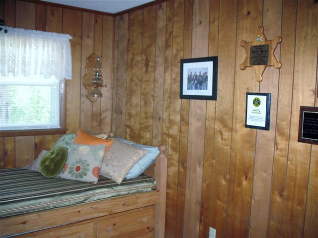 215 Valley View Road Dover, TN 37058 - Photo 13 of 19 Bedroom #3