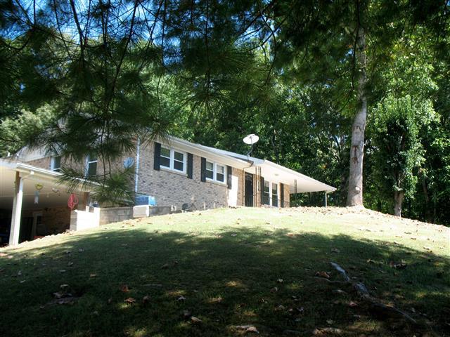 215 Valley View Road Dover, TN 37058 - Photo 19 of 19 Another front/side view of home.
