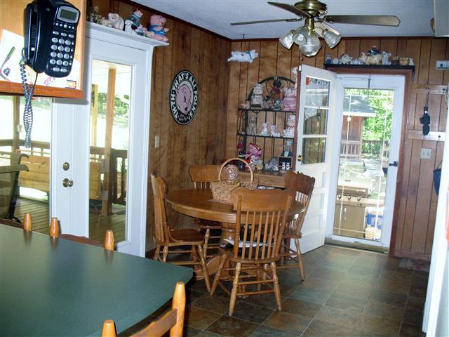 215 Valley View Road Dover, TN 37058 - Photo 8 of 19 Dining Room