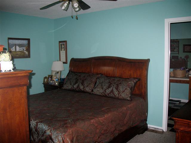 215 Valley View Road Dover, TN 37058 - Photo 9 of 19 Master Bedroom